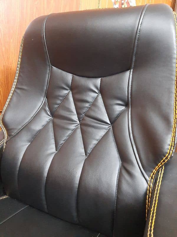 Executive Office Chair for Sale 3