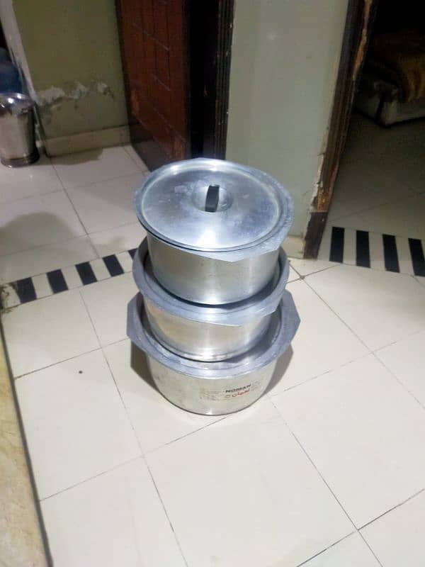 silver big pots with good gauged for sale 1