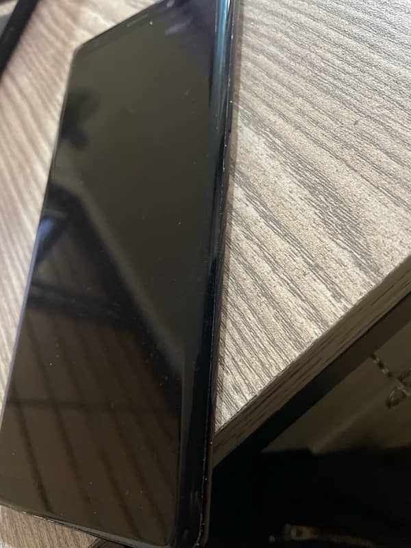 one handed A plus condition Note 8 for sale 1