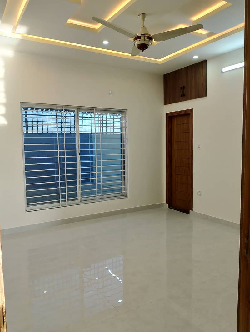 Lower Portion Available For Rent in Faisal Town F-18 Islamabad 5