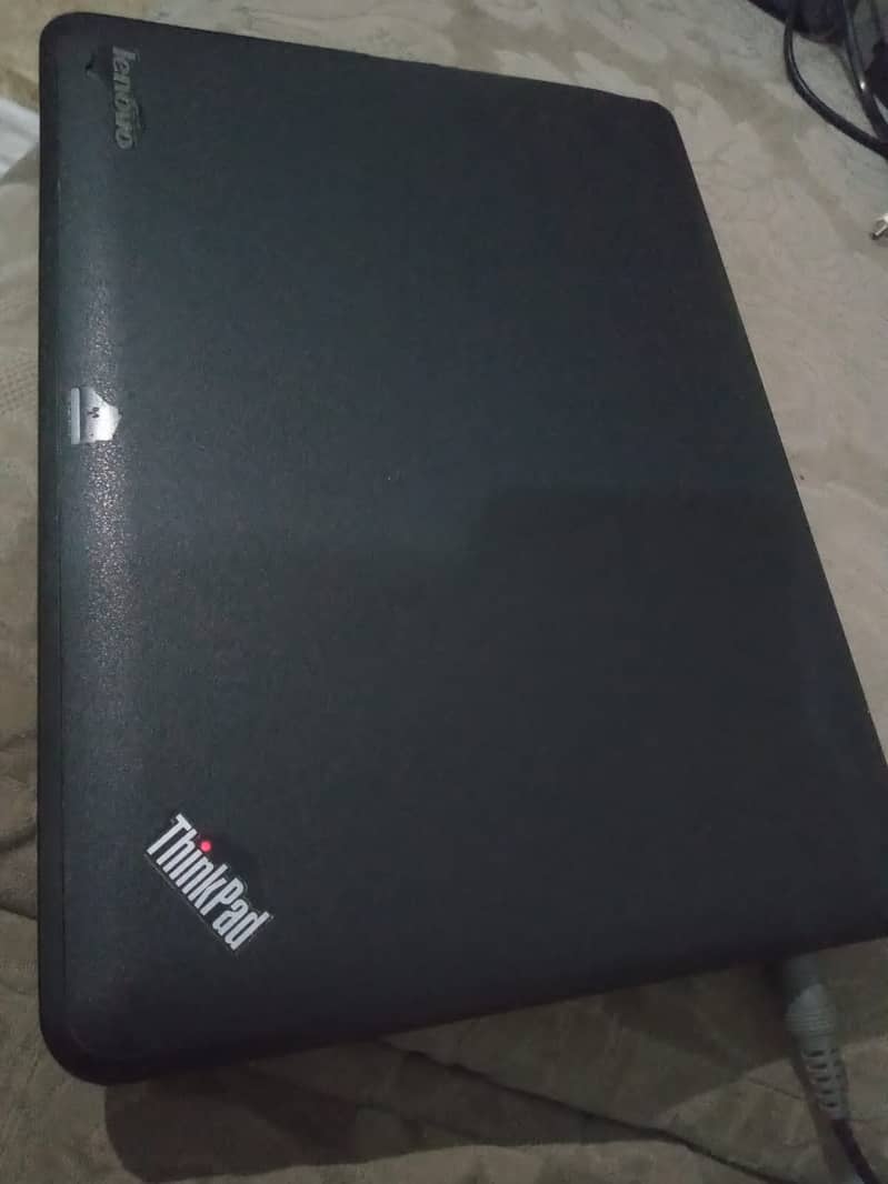 Lenovo Intel Core i3 Thinkpad Laptop (3rd Gen) 5