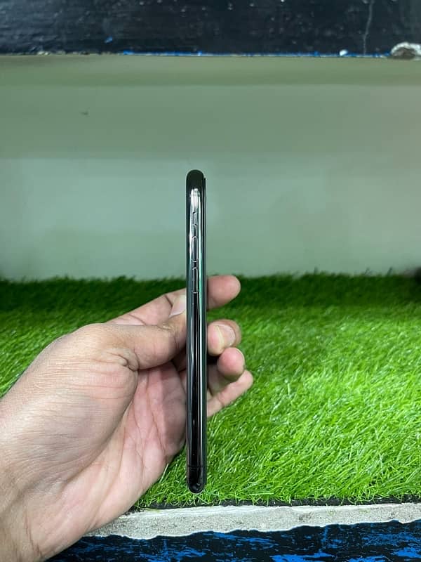 Iphone 11 Pro PTA Approved 256 8