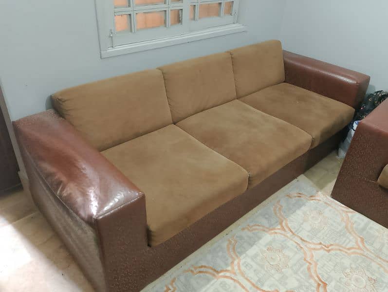 sofa for sell 1