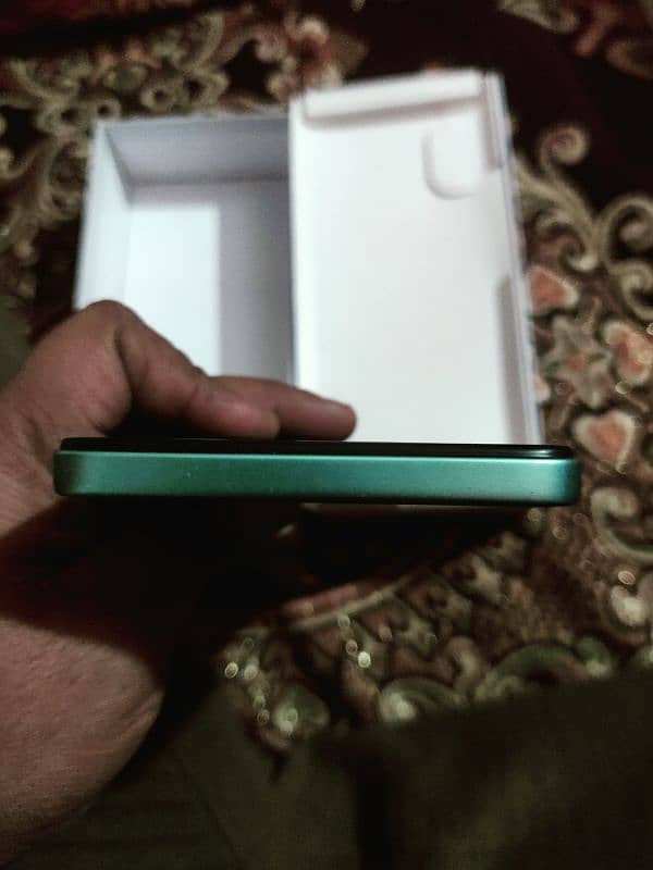 10/10 condition camon 19neo 10