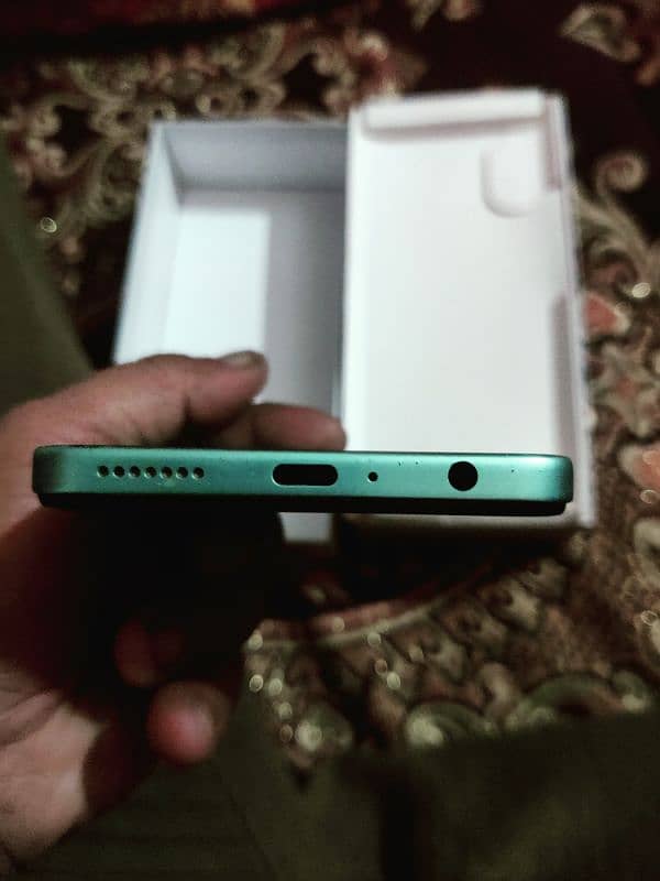 10/10 condition camon 19neo 12