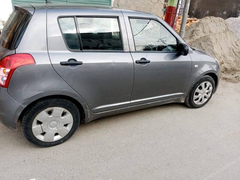 Suzuki Swift 2011 4