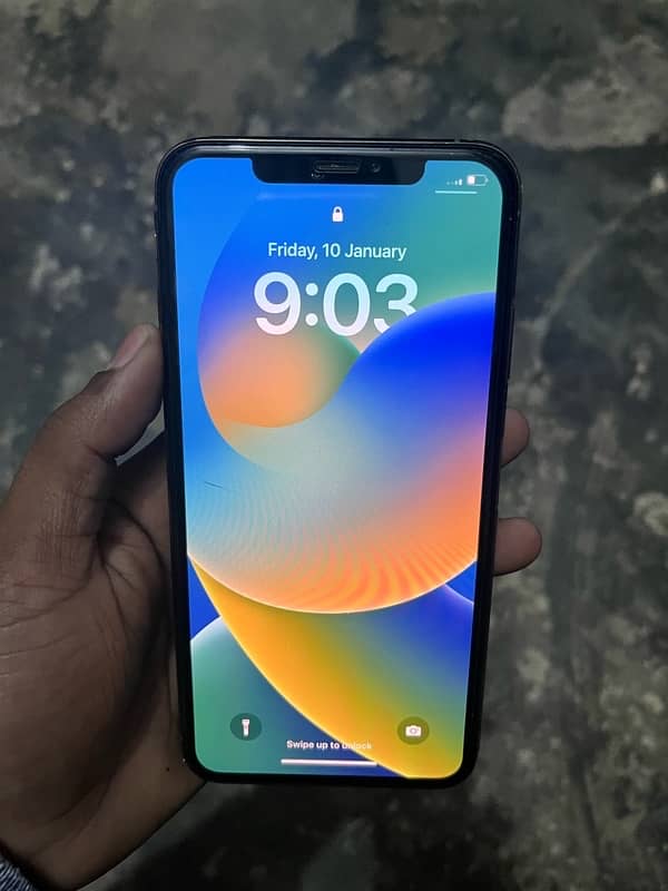 iPhone Xs Max (03037723400) 1