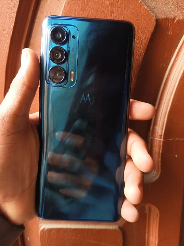 Motorola edge 2021 0