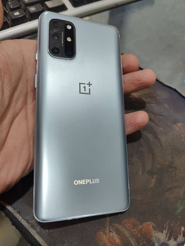 OnePlus 8t 12/256 1