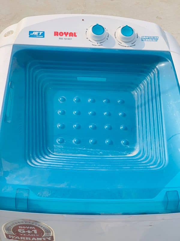 Royal RW 1014 ST washing machine - 10/10 just like a new. 2