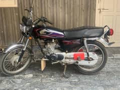 Honda 125 Black