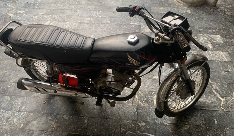 Honda 125 Black 2