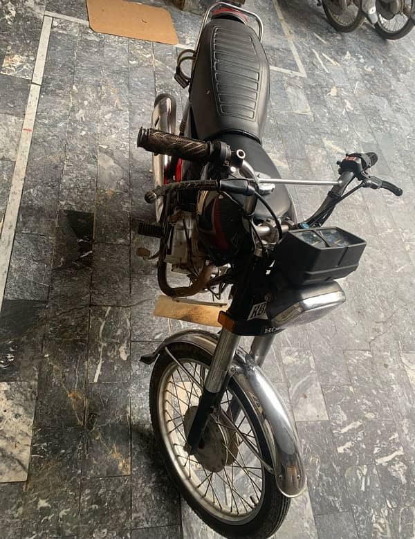 Honda 125 Black 15