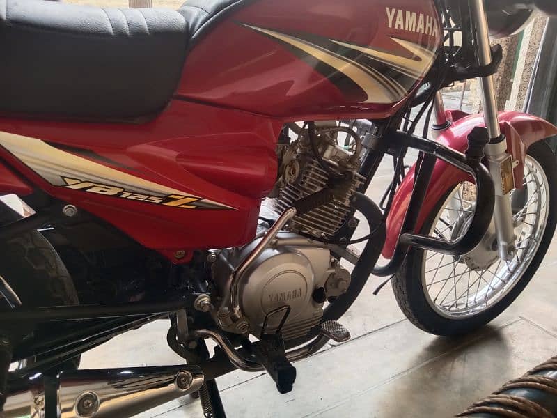 Yamaha YBZ125 2