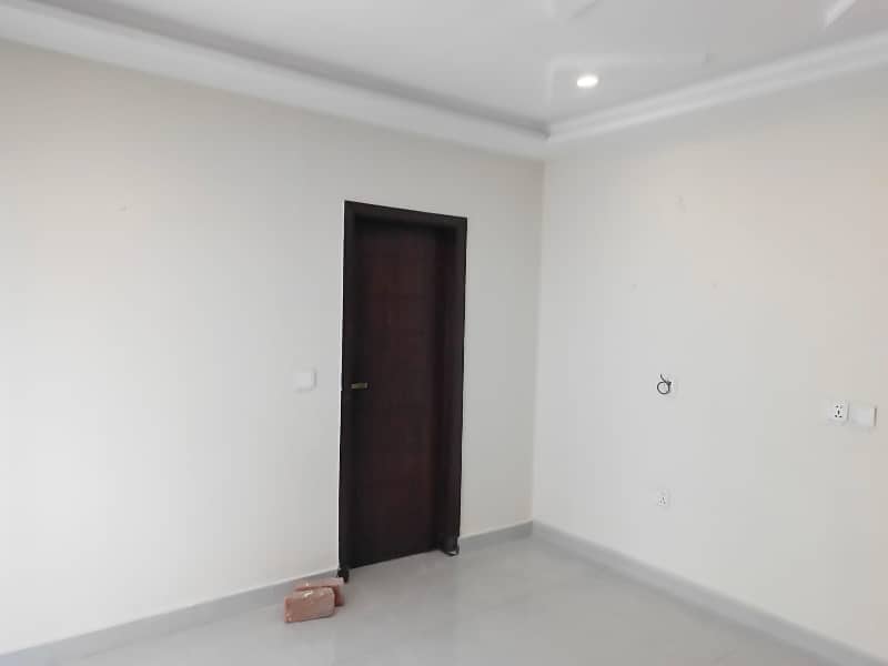 2BED APARTMENT FOR RENT 13