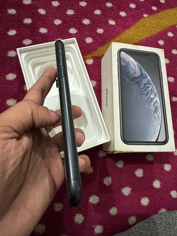 iphone xr 256gb pta proved 8