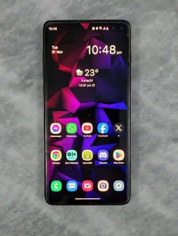 Samsung S10 plus 8 GB 128 GB 1