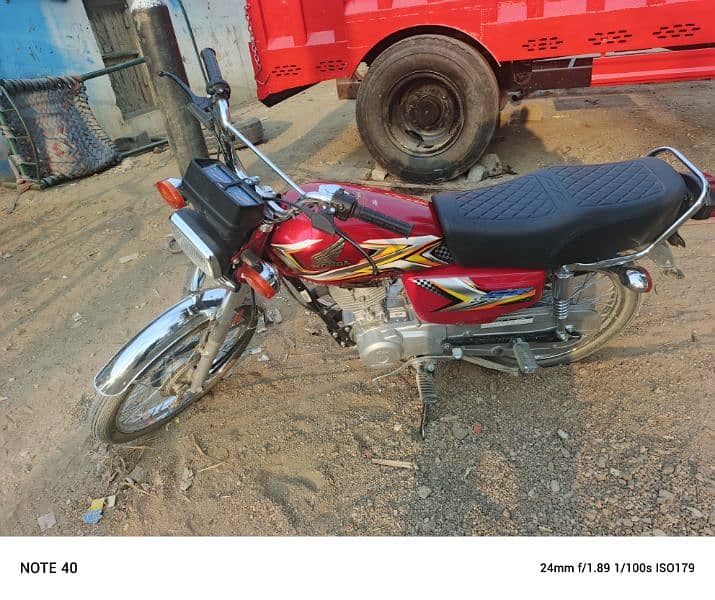 Honda 125 new sticker 2025 model 4