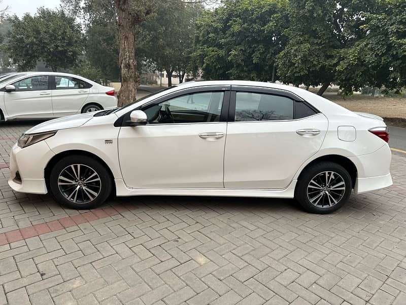 Toyota Altis Grande 2022 8