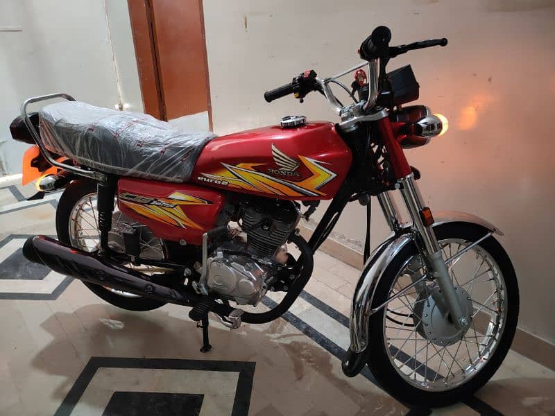 HONDA CG125 MOTORCYCLE BIKE 11