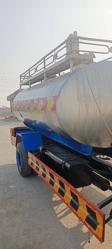 milk tanker 5300 ltr for sell 1