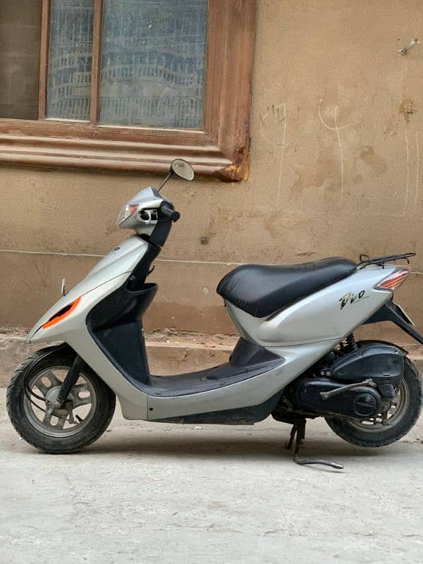 Honda Dio Scooty for girls. 0