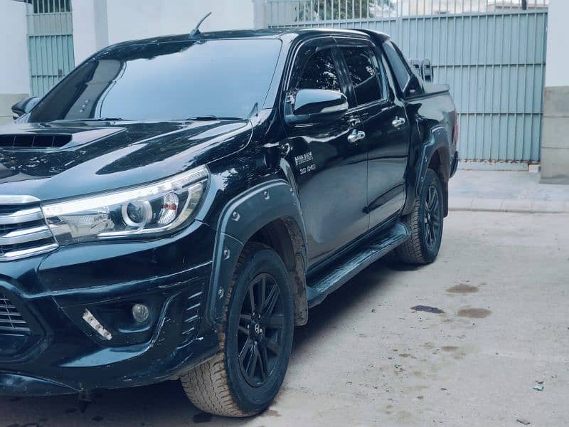 Toyota Hilux 2017 1