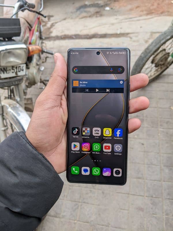 Tecno spark 20 pro plus 3