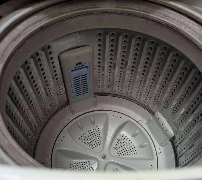 HIER WASHING MACHINE FOR SALE 0