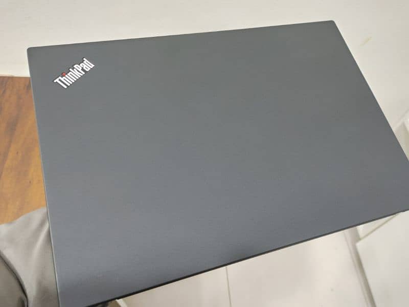 Lenovo Thinkpad T490 i5 10th gen 8