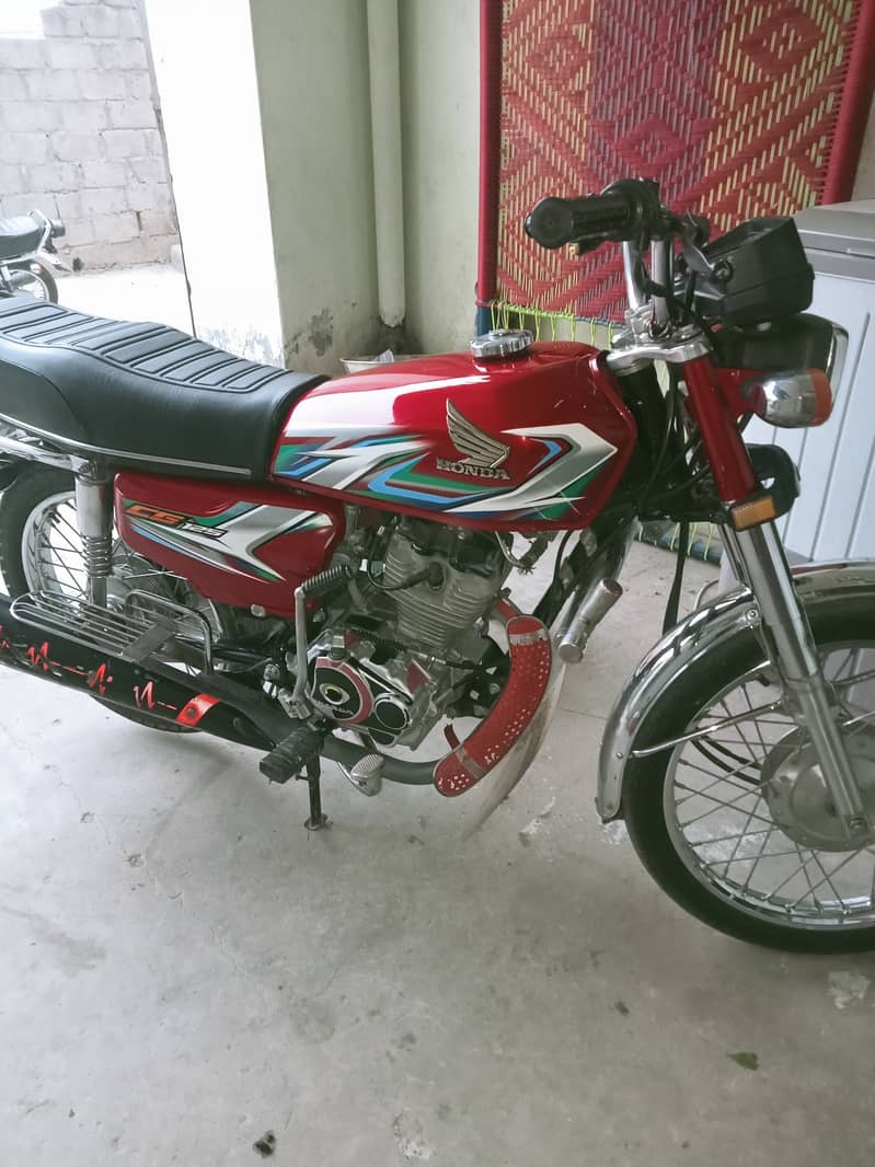 Honda CG 125 2023 4