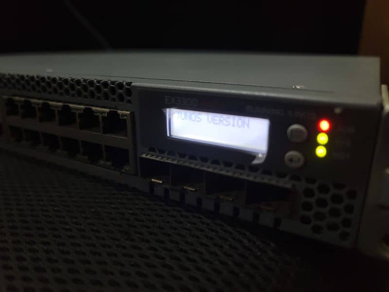 Juniper EX-3300-48P 10G 4