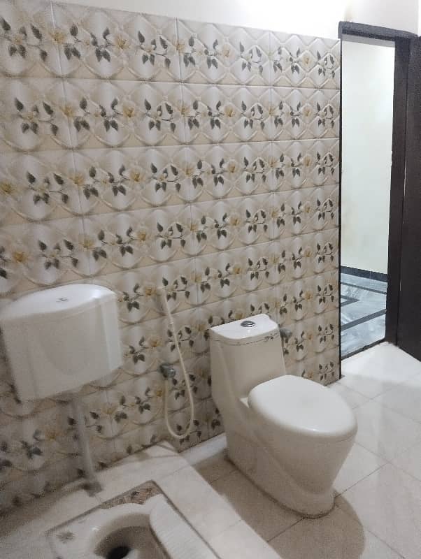 5 Marla 2nd Portions Available For Rent In Township A2 Lahore 8