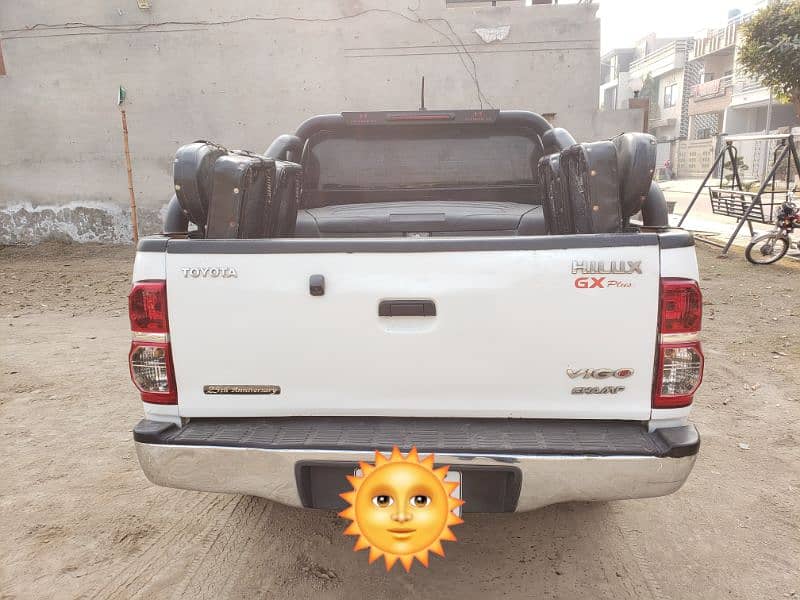 Toyota Hilux 2016 Vigo Champ Automatic 3