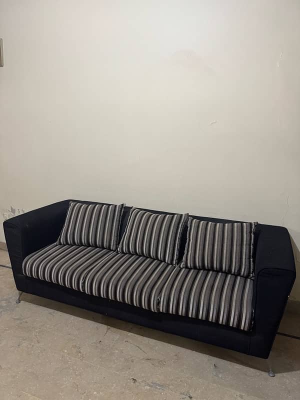 sofa in very good condition 1