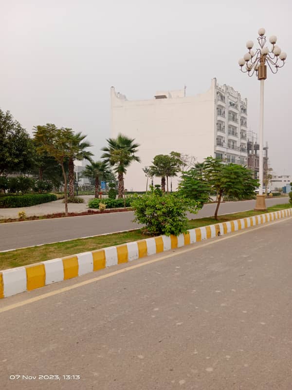 PLOT FOR SALE IN  DREAM GARDENS  PHASE 2, LAHORE 7