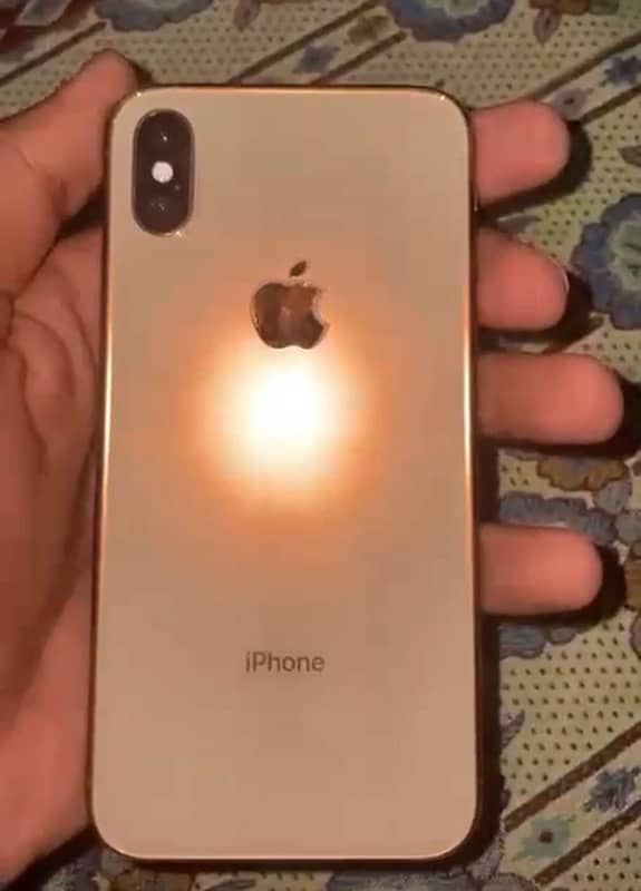 iphone xs golden colour 0