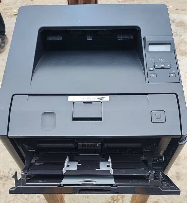 HP Laserjet Pro 400 Series (M401dne) Printer 6