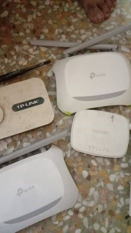 TP-Link & TanDa WiFi Dubble Antenna Router's Available 3