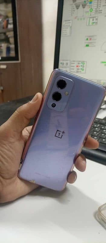 OnePlus 9 3