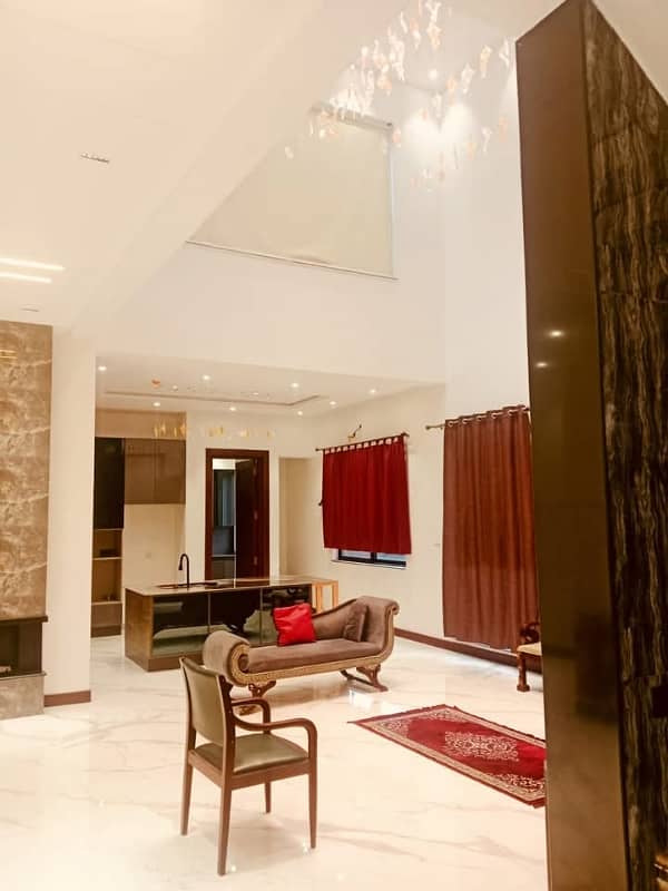 DHA PHASE 6 VERY REASONABLE 10 MARLA LAVISH HOME UPPER PORTION AVAILABLE FOR RENT ON TOP LOCATION 2