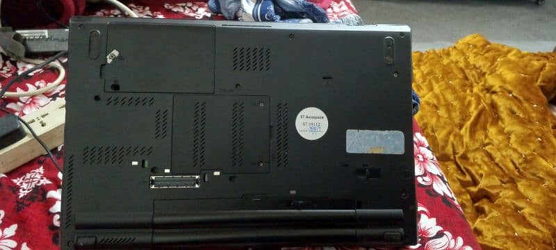 lenovo thinkpad with graphics 2