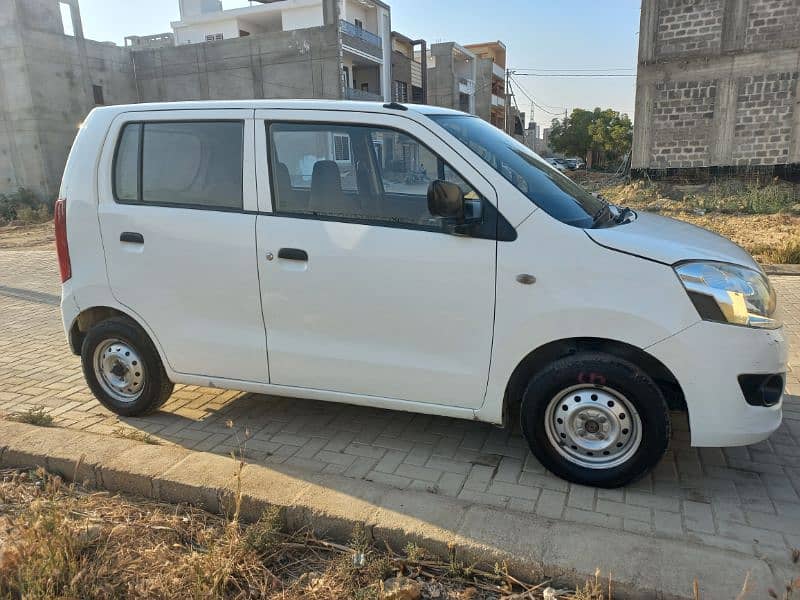 Suzuki Wagon R 2019 1