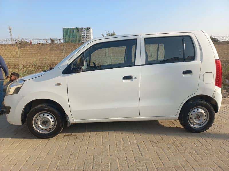 Suzuki Wagon R 2019 4