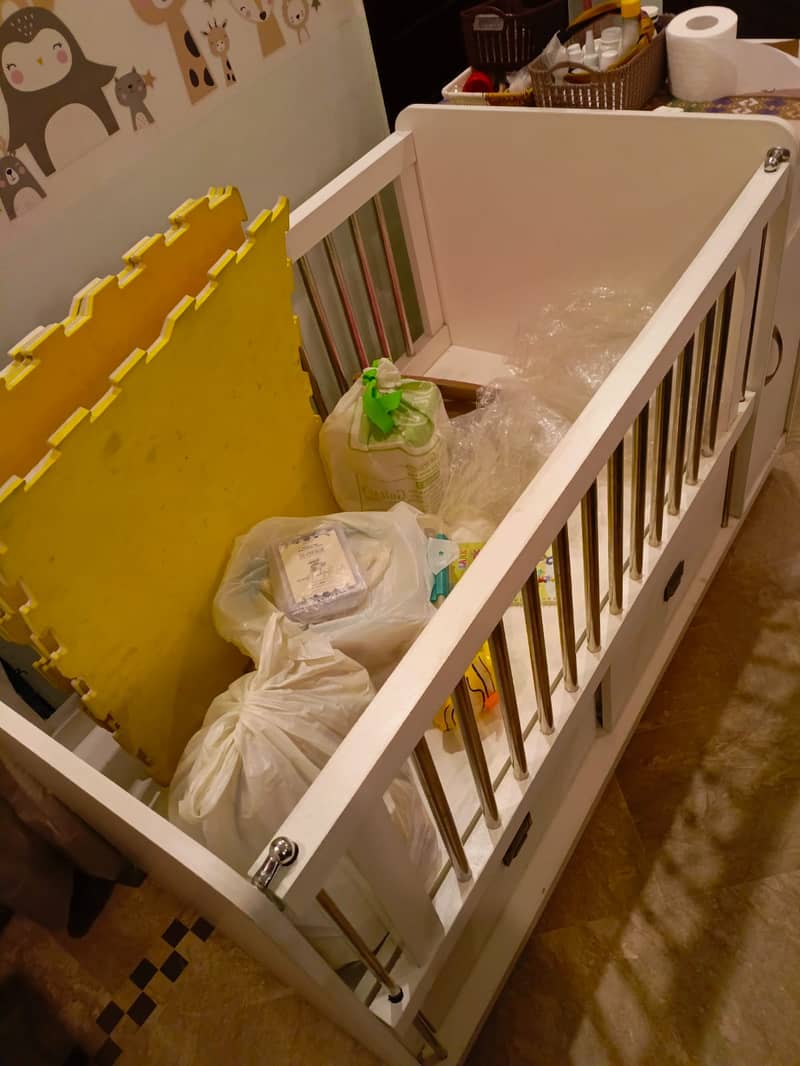 Baby cot / Play pen / Baby bed 6