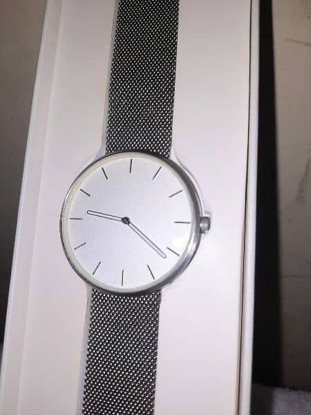 TwentySeventeen Light and Fashionable Quartz Watch 0