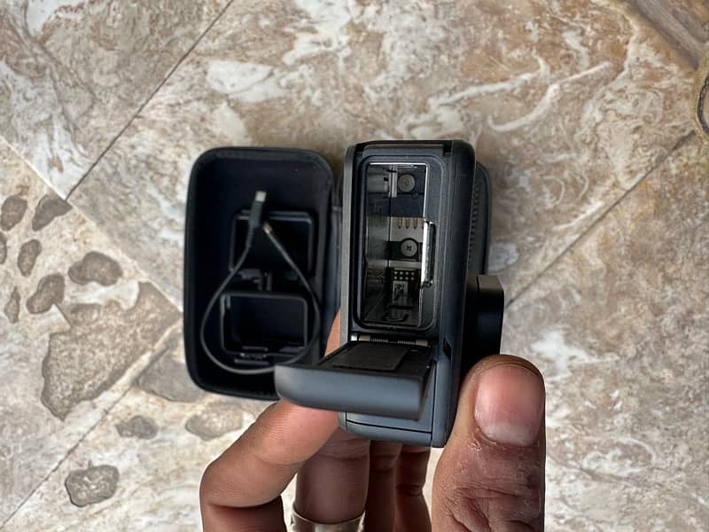 Gopro hero black 7 10/10 condition 5