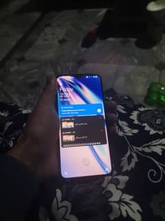 one plus 7 galss ma 2 line ho ka pis ma nazet aya rahi aya