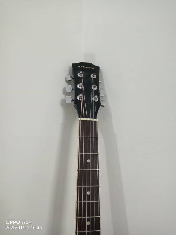 High-Quality Guitar for Sale – Excellent Condition 1