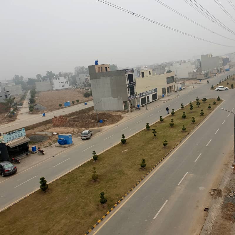 4 MARLA COMMERCIAL PLOT ON MAIN BOULEVARD FOR SALE - AL KABIR TOWN PHASE 2 - Lahore 0